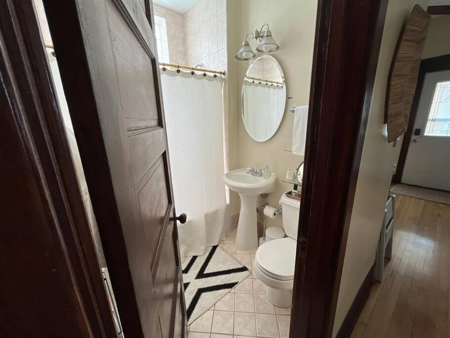 2Br 1Ba Irving Park Updated Vintage Top Unit 2-Flat Σικάγο Εξωτερικό φωτογραφία